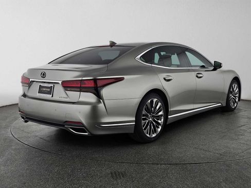 Certified 2021 Lexus LS 500 w/ Accessory Package (Z1) RWD image 3