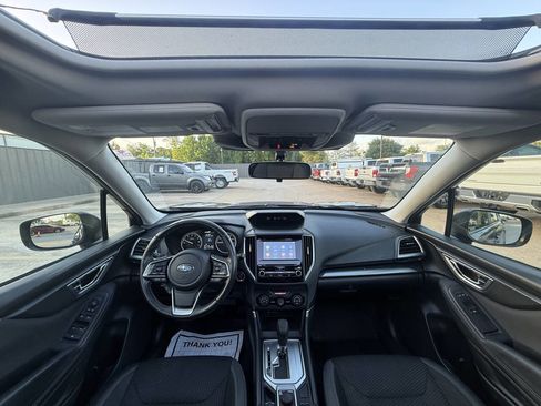 Used 2022 Subaru Forester Premium AWD/4WD image 18