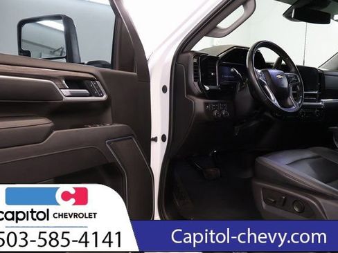 Used 2025 Chevrolet Silverado 3500 LTZ image 8