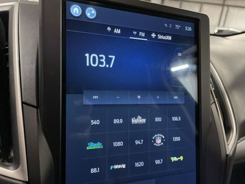 Used 2021 Ford Edge SEL image 19