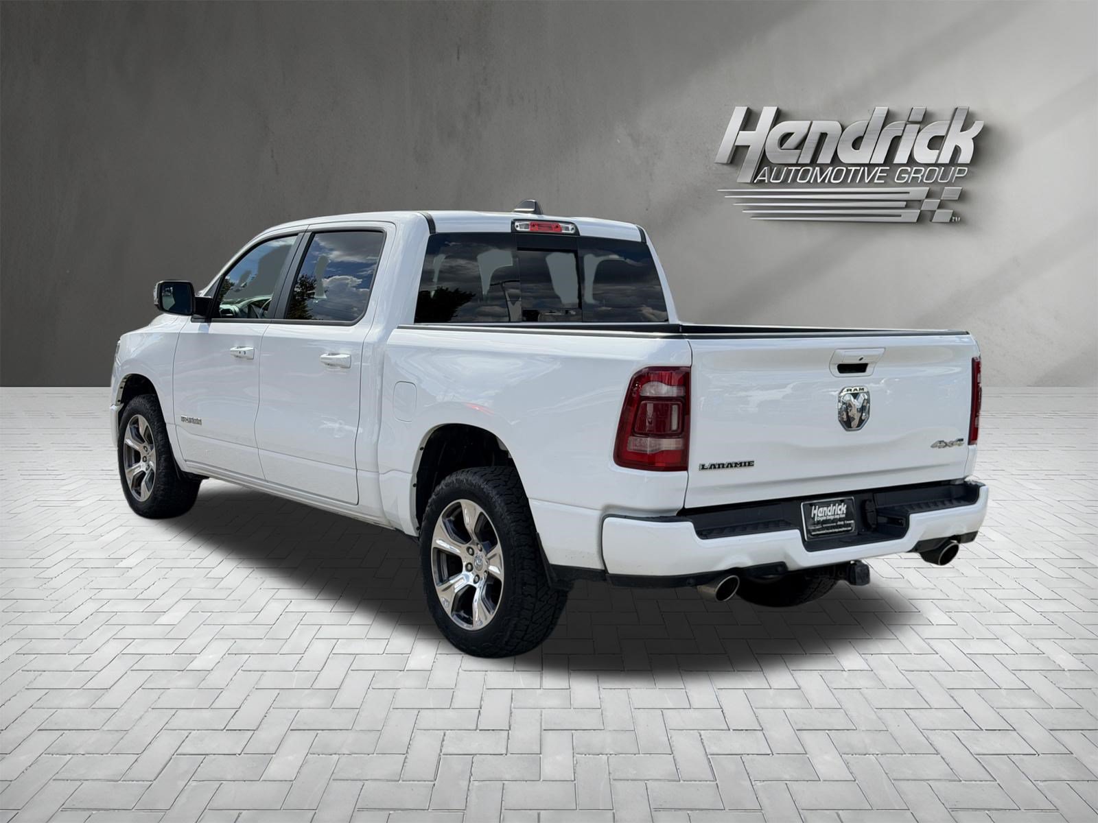 Used 2024 RAM 1500 Laramie AWD/4WD image 8