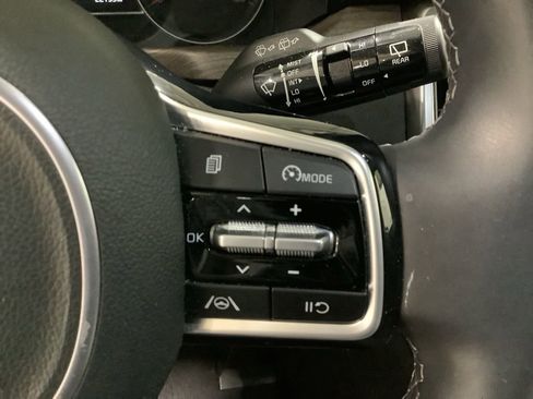 Certified 2023 Kia Sorento S w/ Panoramic Sunroof Package image 13