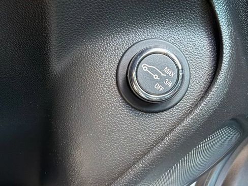 Used 2023 Buick Encore GX Essence w/ Experience Buick Package AWD/4WD image 37
