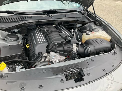 Used 2018 Dodge Charger R/T Scat Pack RWD image 30