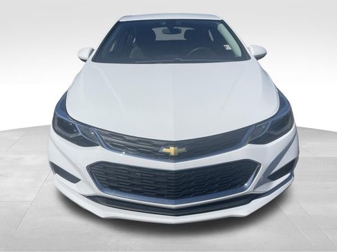 Used 2017 Chevrolet Cruze LT w/ Convenience Package image 17
