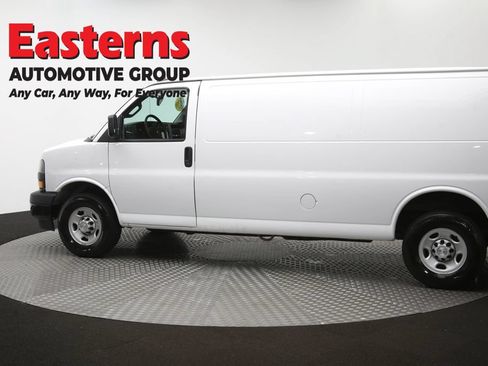 Used 2019 Chevrolet Express 2500 Extended RWD image 59