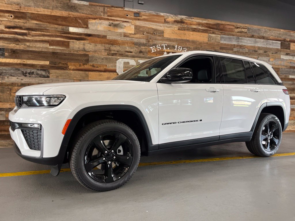 New 2026 Jeep Grand Cherokee Limited AWD/4WD image 14