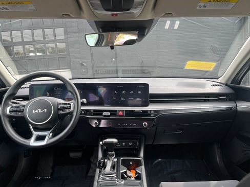 Used 2025 Kia K5 LXS FWD image 18