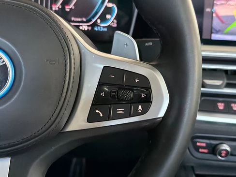 Used 2022 BMW 330e w/ M Sport Package RWD image 27