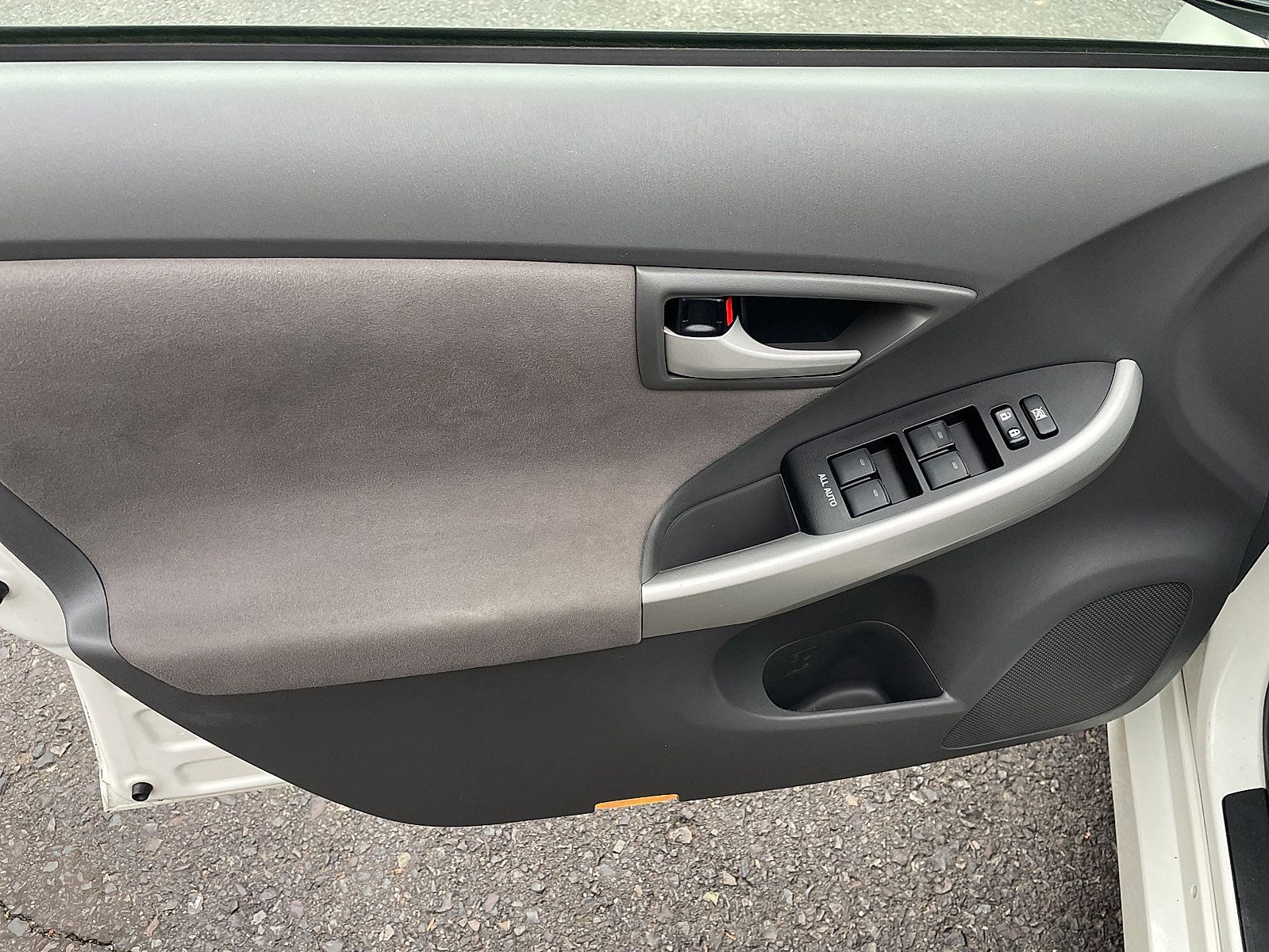 Used 2010 Toyota Prius Two FWD image 27