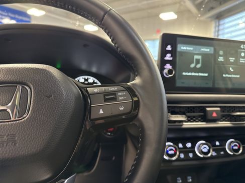 Used 2026 Honda HR-V EX-L image 18