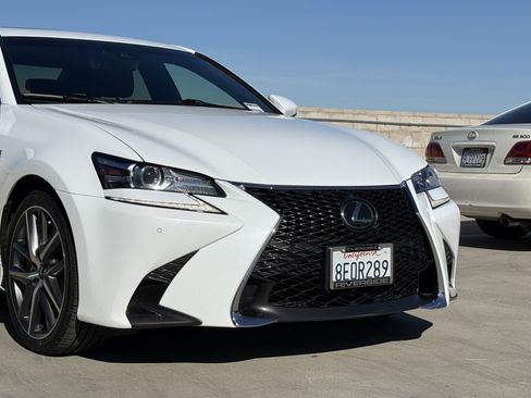 Used 2018 Lexus GS 350 F Sport image 3
