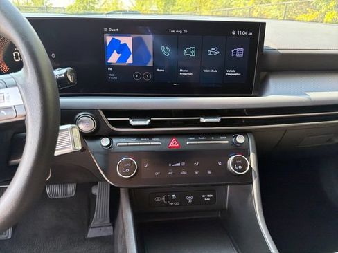 Used 2025 Hyundai Sonata SEL FWD image 21