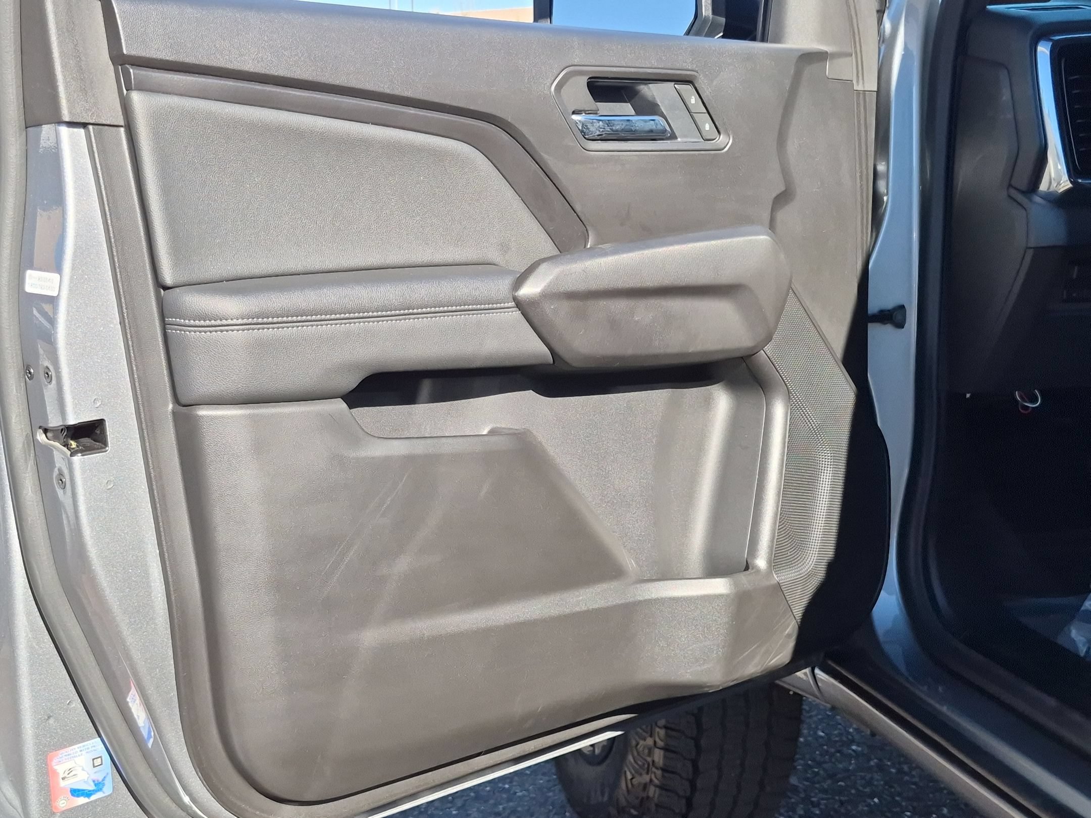 Used 2025 GMC Canyon Elevation RWD image 11