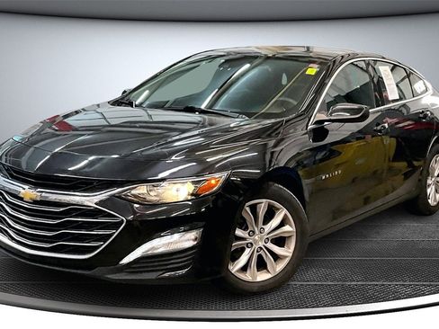 Used 2023 Chevrolet Malibu LT image 3