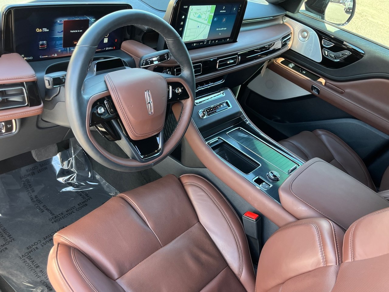 Used 2026 Lincoln Aviator Reserve w/ Luxury Package RWD image 16