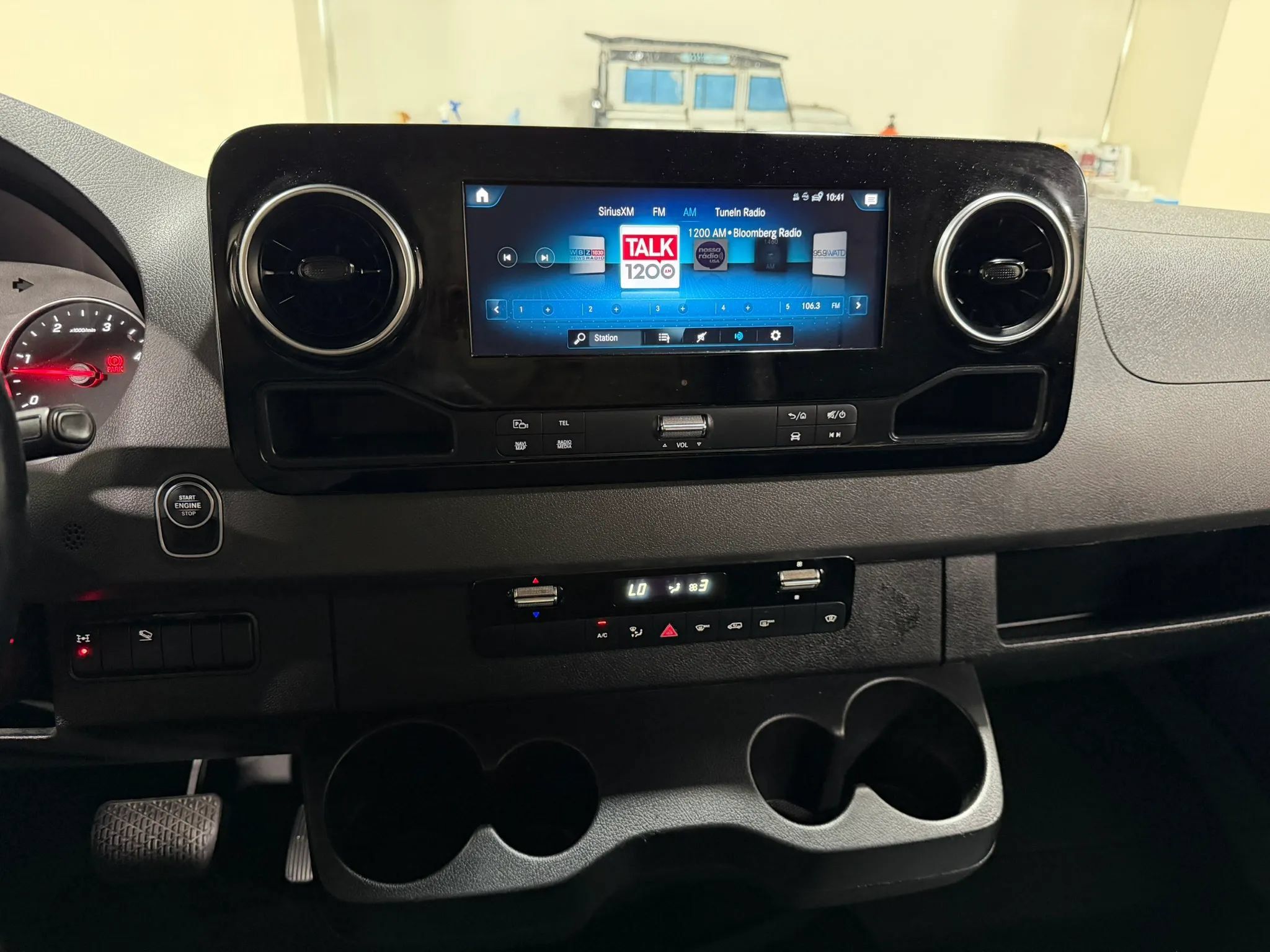 Used 2022 Mercedes-Benz Sprinter 2500 image 42