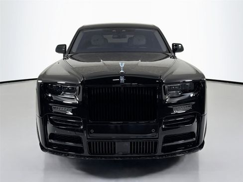 Used 2024 Rolls-Royce Phantom Sedan image 12