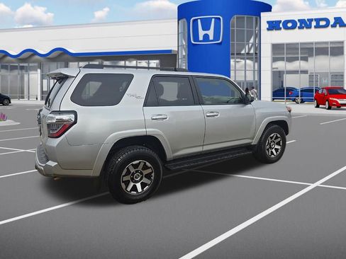 Used 2024 Toyota 4Runner TRD Off-Road image 9