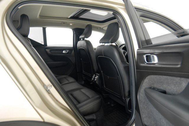 Used 2023 Volvo XC40 B5 Ultimate w/ Protection Package Premier AWD/4WD image 43
