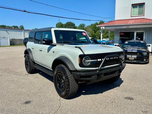 Used 2021 Ford Bronco Wildtrak AWD/4WD image 3