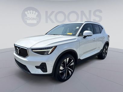 Used 2023 Volvo XC40 B5 Plus w/ Protection Package Premier