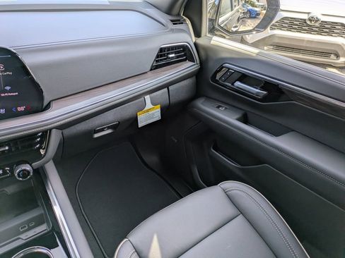 New 2026 Chevrolet Suburban Premier w/ Sun And Tow Package image 18