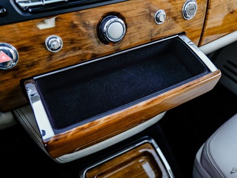 Used 2014 Rolls-Royce Phantom Sedan image 66