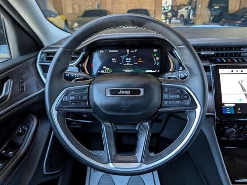 Used 2024 Jeep Grand Cherokee Limited 4xe image 19