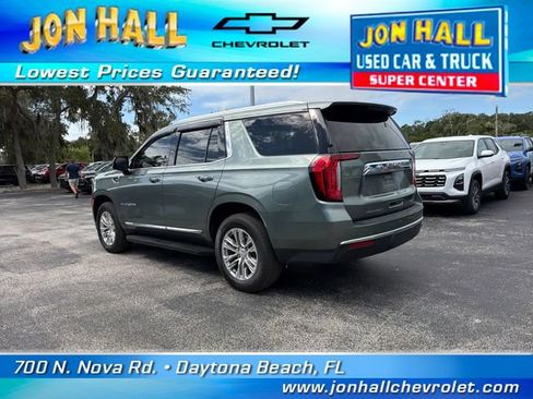 Used 2023 GMC Yukon SLT w/ SLT Premium Package AWD/4WD image 6