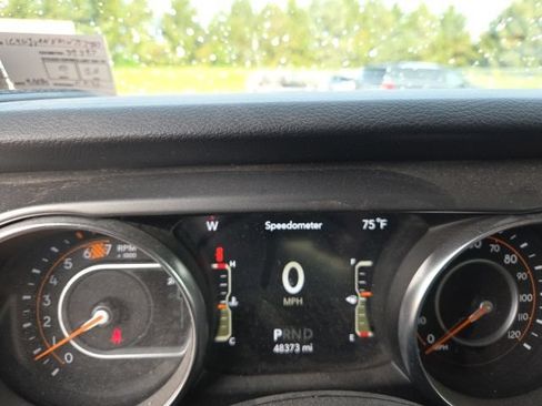 Used 2021 Jeep Wrangler Sport AWD/4WD image 4