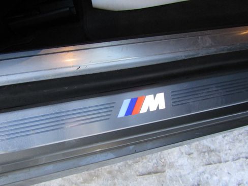 Used 2021 BMW 750i xDrive w/ Executive Package image 8