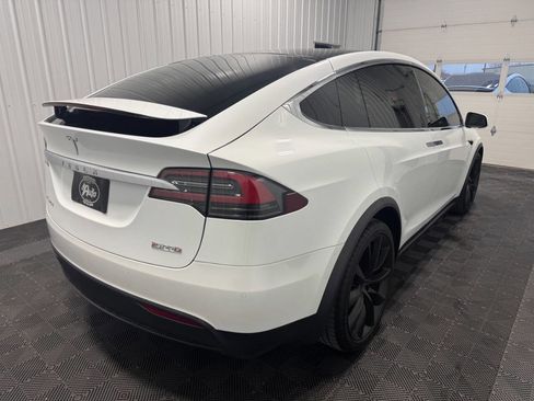 Used 2017 Tesla Model X P100D image 4