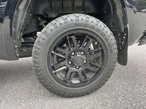 Used 2021 Toyota Tundra SR5 RWD image 10