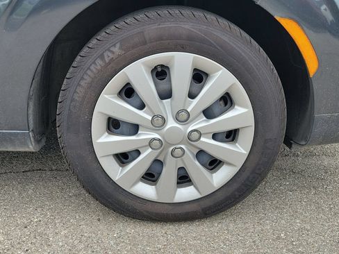 Used 2022 Kia Soul LX FWD image 5