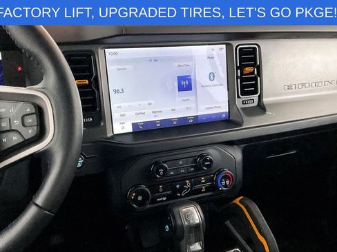 Used 2024 Ford Bronco Badlands w/ Sasquatch Package image 9