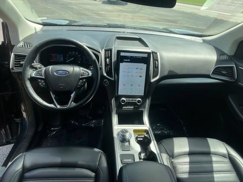 Used 2024 Ford Edge SEL w/ Convenience Package AWD/4WD image 8