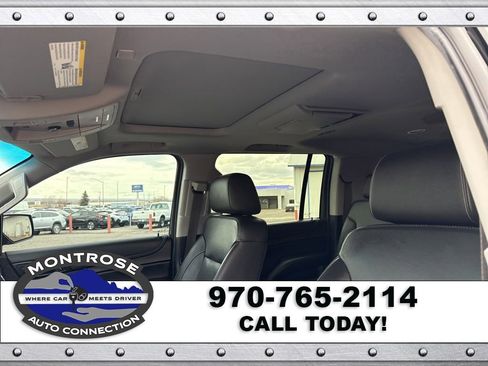 Used 2020 Chevrolet Suburban Premier AWD/4WD image 14