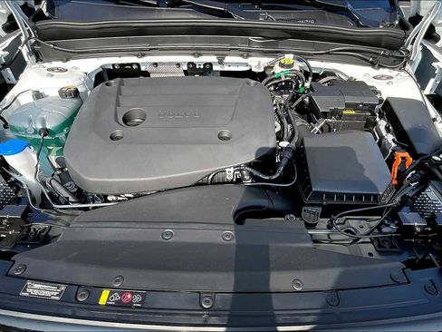 New 2026 Volvo XC40 B5 Plus w/ Protection Package Premier image 14