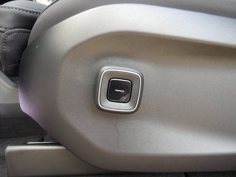 New 2025 Volvo EX90 Ultra image 21