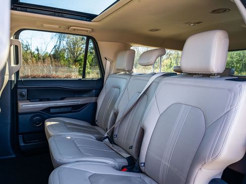 Used 2024 Ford Expedition Max Limited image 20