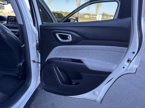 Used 2022 Jeep Compass Latitude image 26