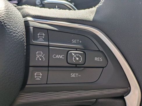 New 2025 Jeep Grand Cherokee L Altitude AWD/4WD image 23