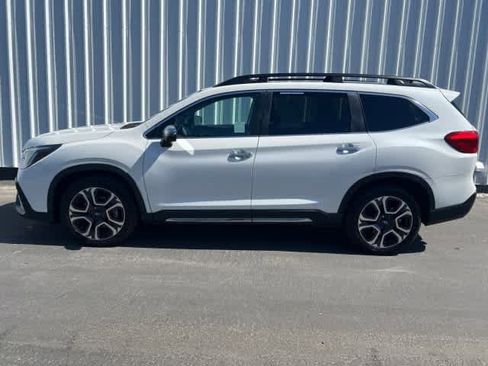 Certified 2023 Subaru Ascent Touring AWD/4WD image 3