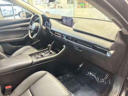 Certified 2022 MAZDA MAZDA3 s image 33