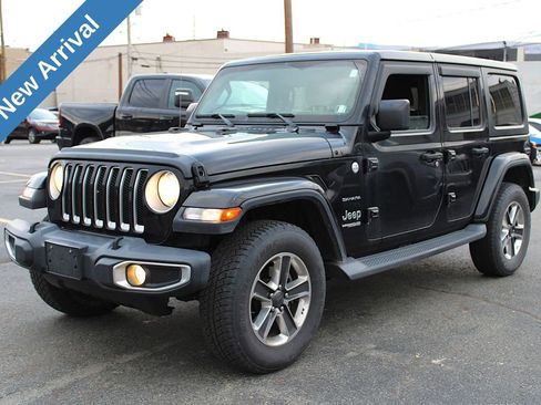 Used 2018 Jeep Wrangler Unlimited Sahara w/ Dual Top Group image 1