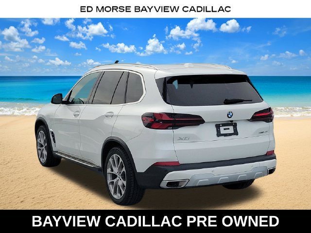 Used 2024 BMW X5 xDrive40i AWD/4WD image 3
