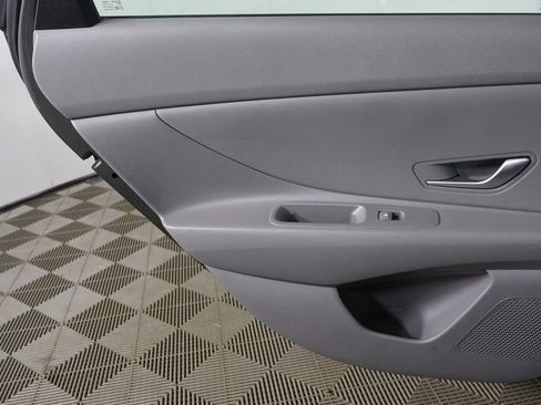 Used 2024 Hyundai Elantra SEL FWD image 20