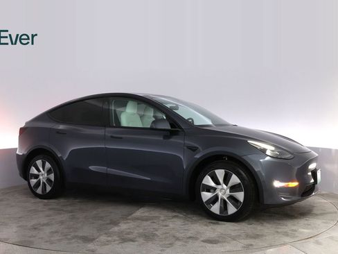 Used 2023 Tesla Model Y Long Range AWD/4WD image 14