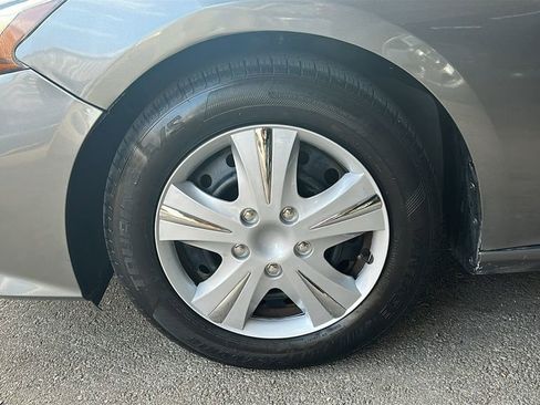 Used 2020 Nissan Altima 2.5 S FWD image 6